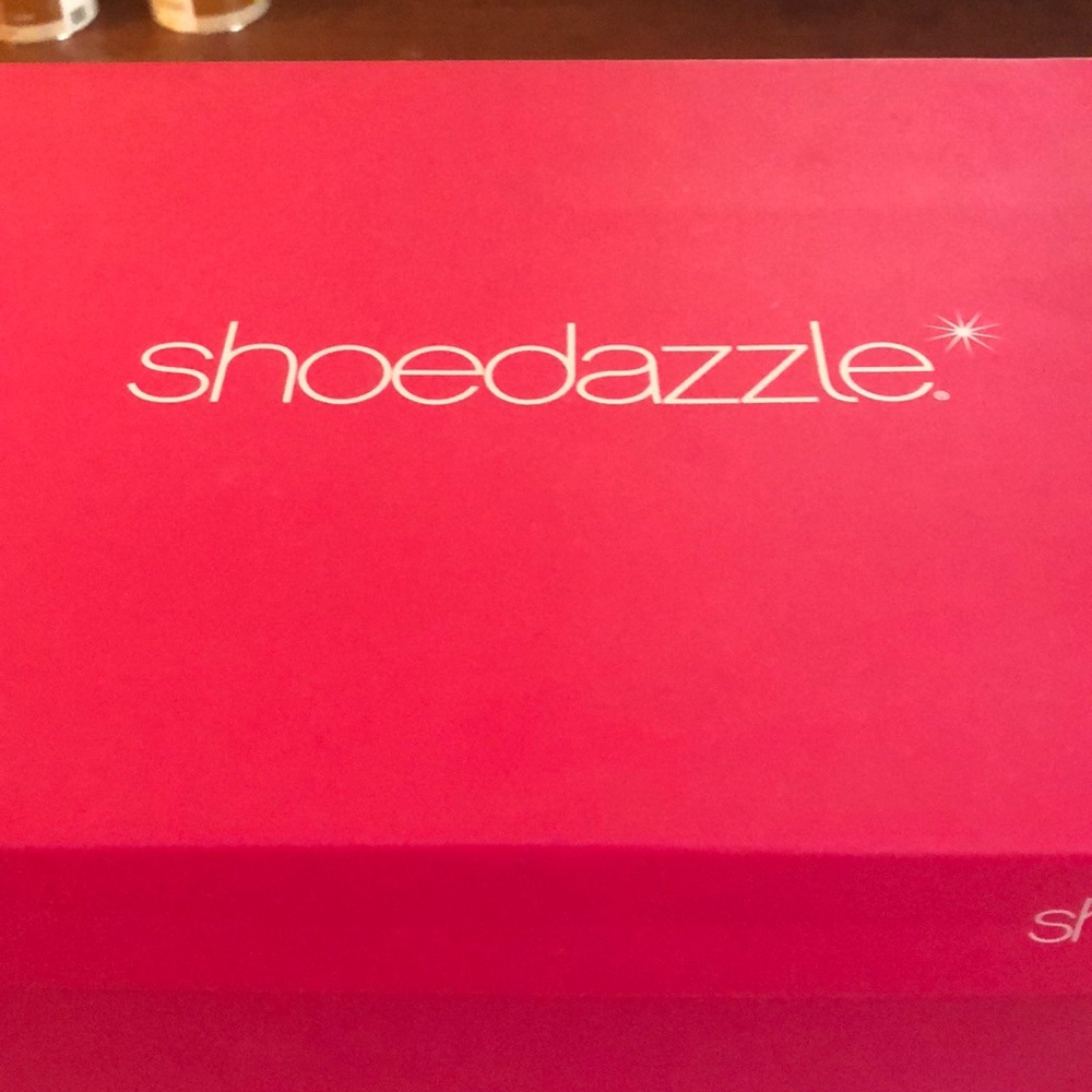 Pink shoe dazzle heels